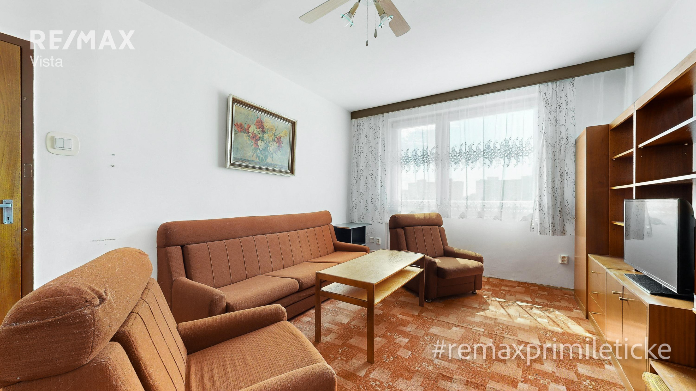 Predané - Na predaj 2-izbový byt - kľudné bývanie s výbornou občianskou vybavenosťou