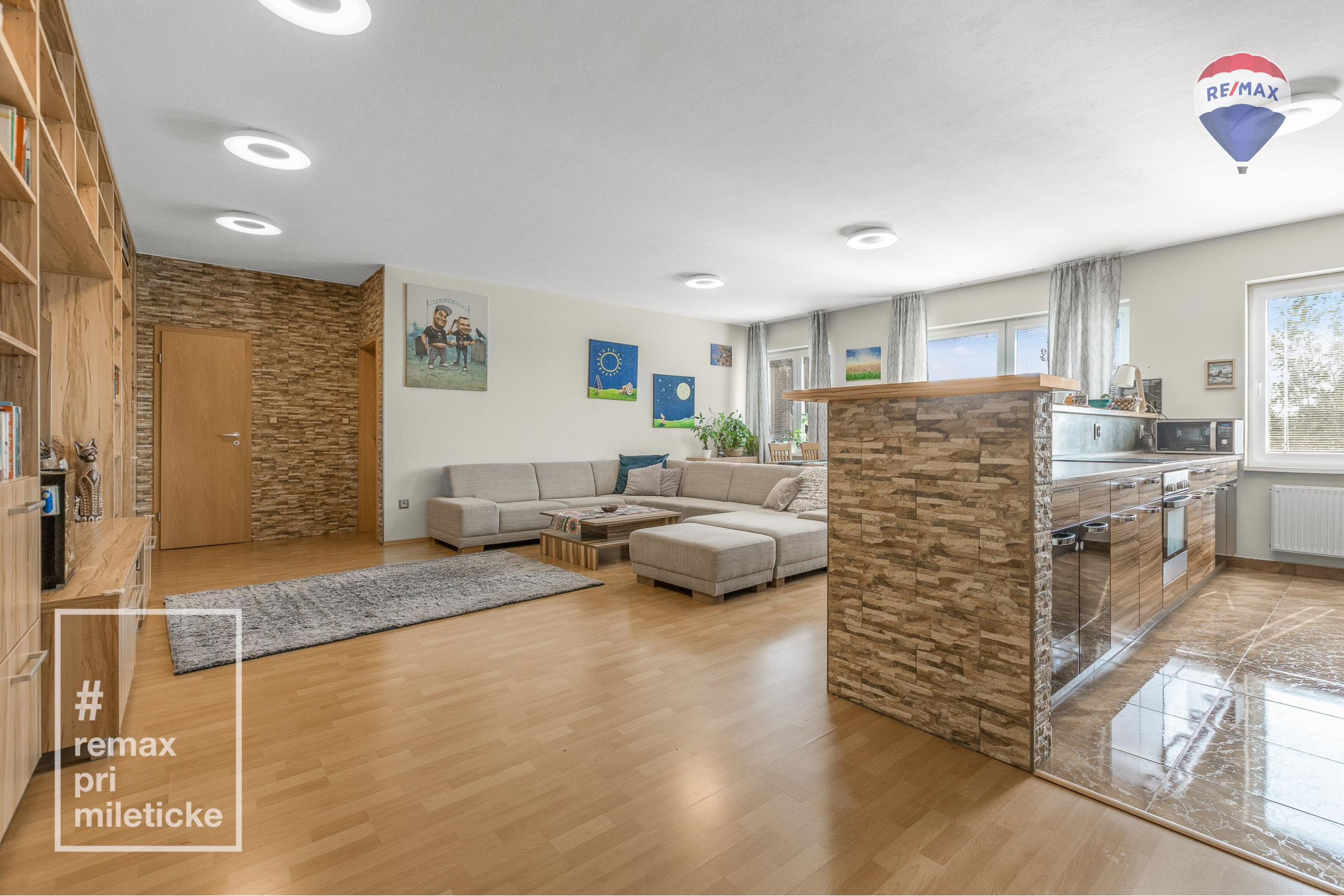 Na predaj veľkometrážny mezonet s terasou a garážou