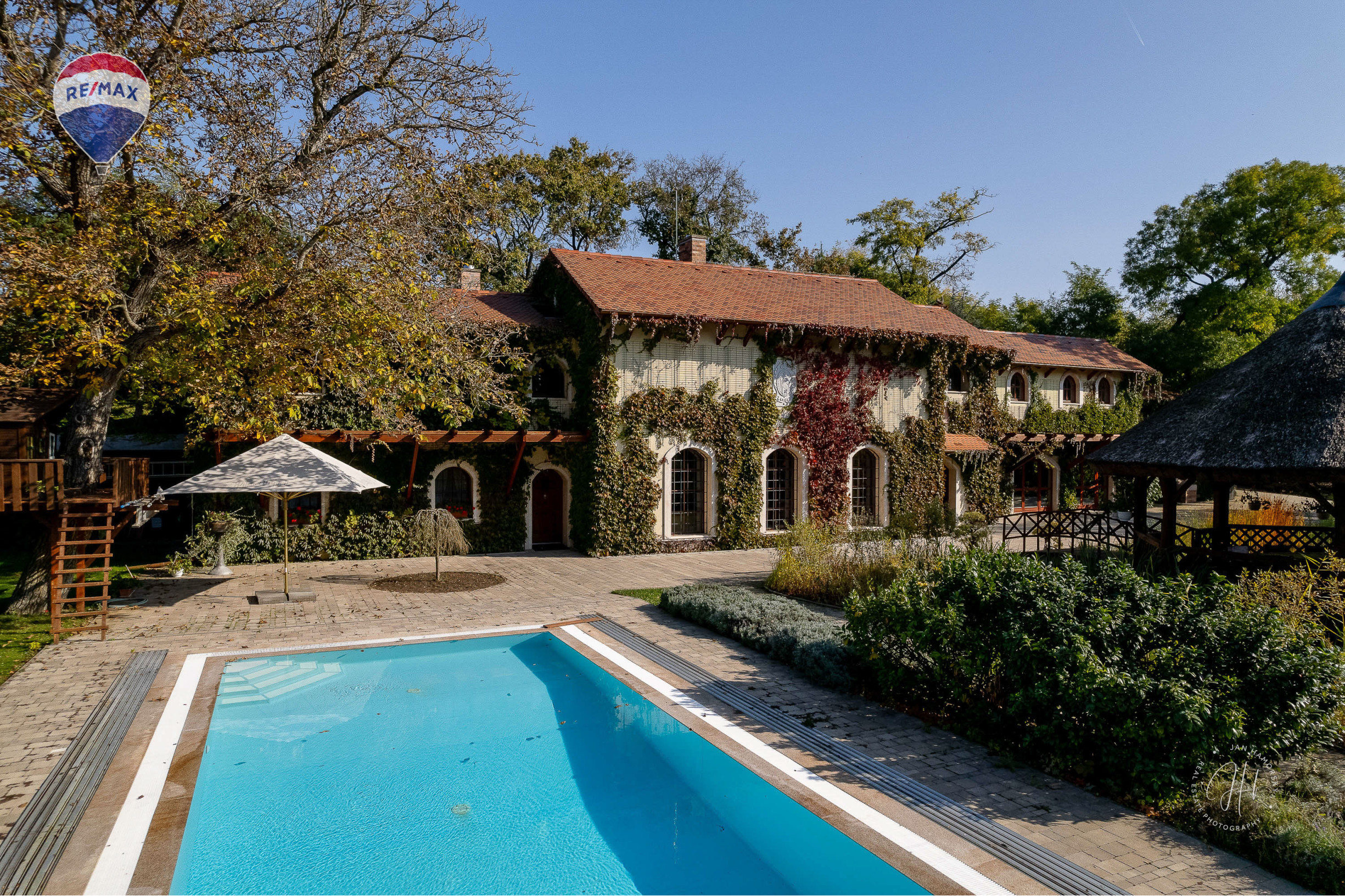 Na predaj exkluzívna usadlosť s nekonečnými možnosťami využitia!