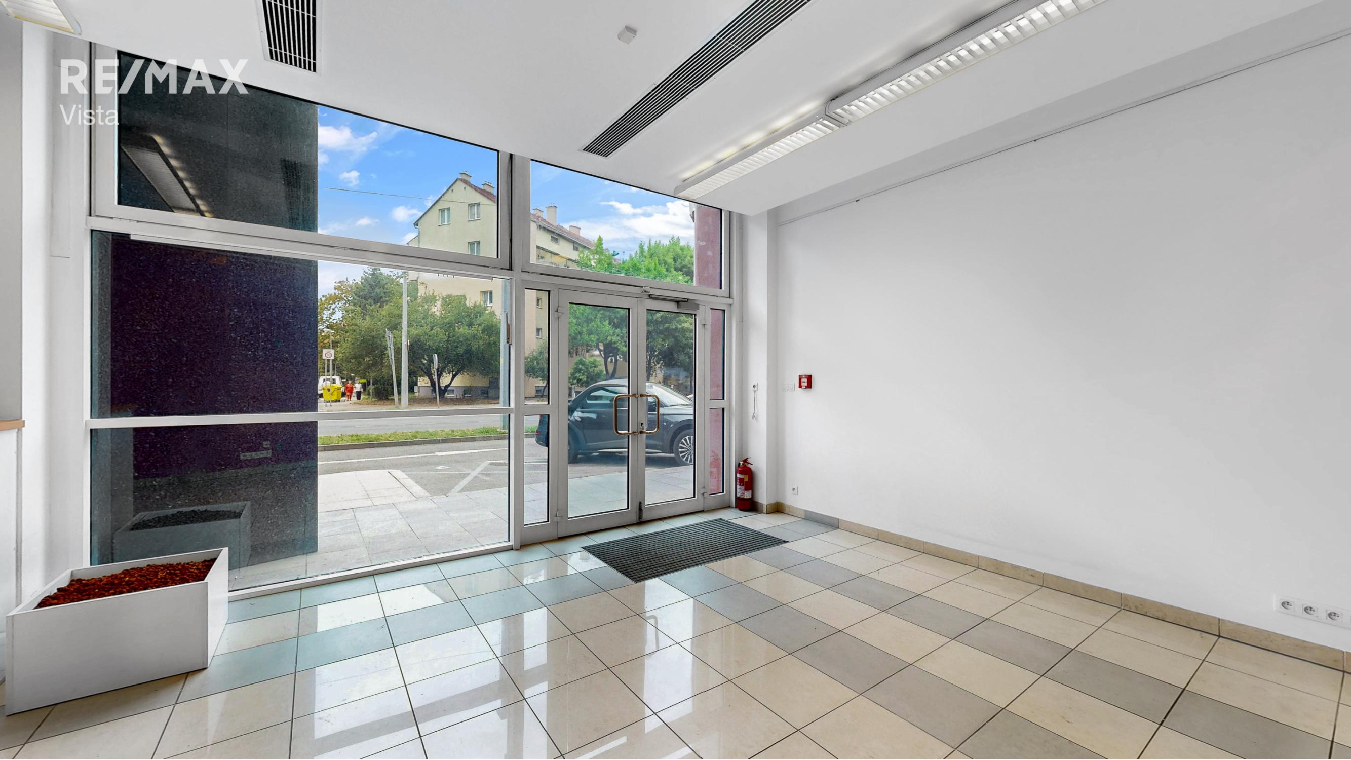 EXKLUZÍVNY DVOJPODLAŽNÝ OBCHODNO-ADMINISTRATÍVNY PRIESTOR NA PRENÁJOM