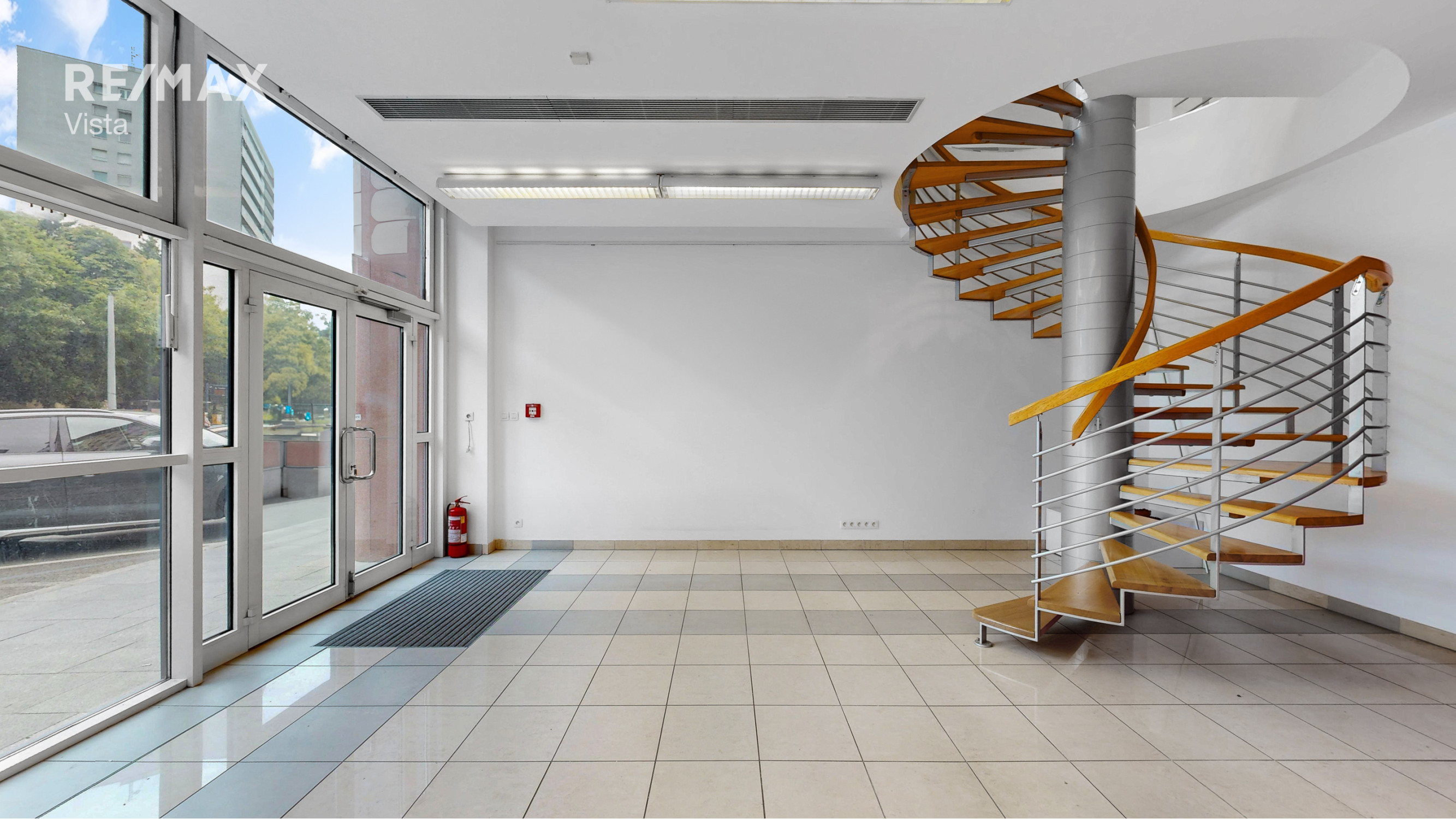 EXKLUZÍVNY DVOJPODLAŽNÝ OBCHODNO-ADMINISTRATÍVNY PRIESTOR NA PRENÁJOM