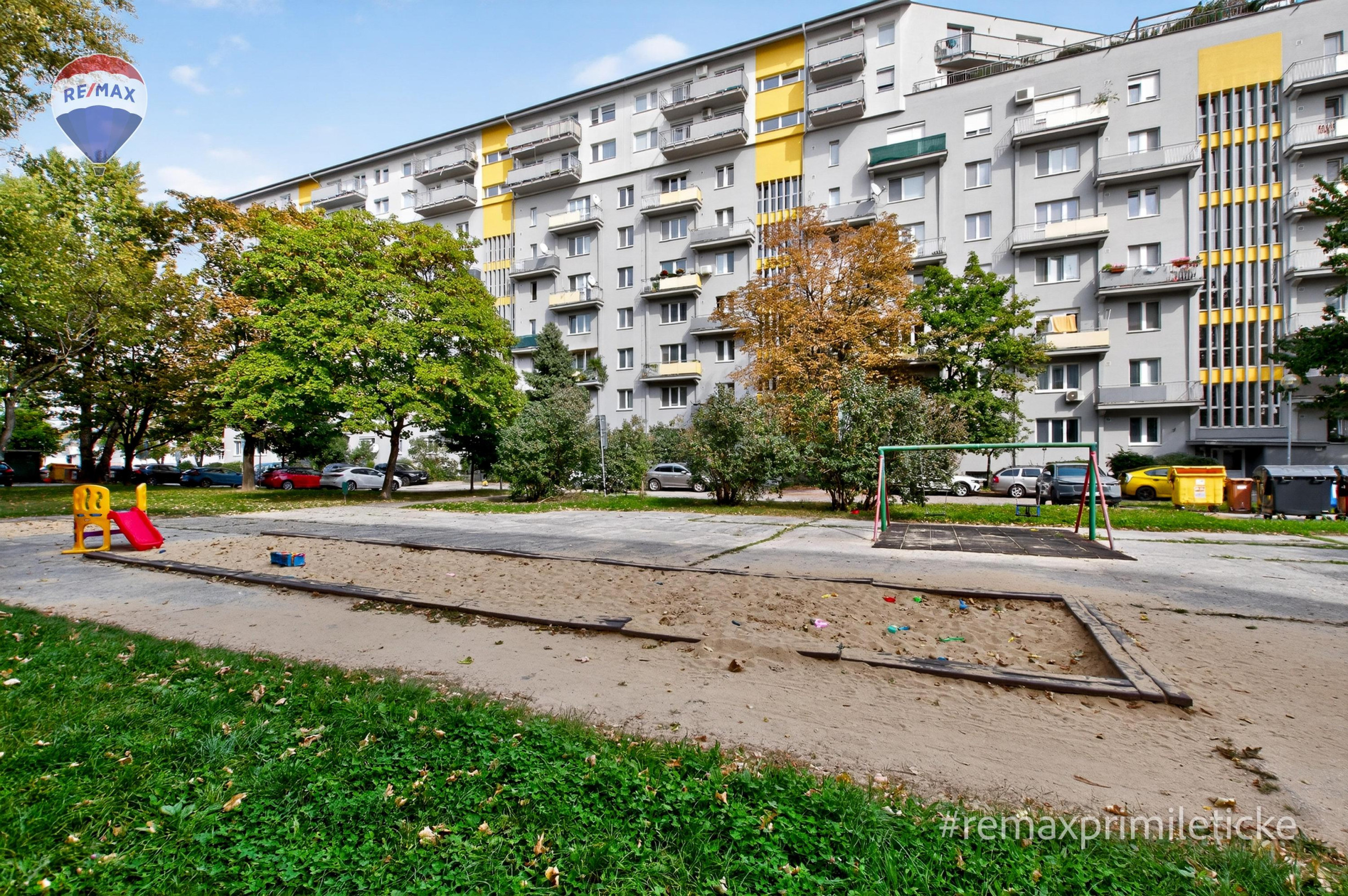 NA PREDAJ 1-izbový byt na Trenčianskej ulici