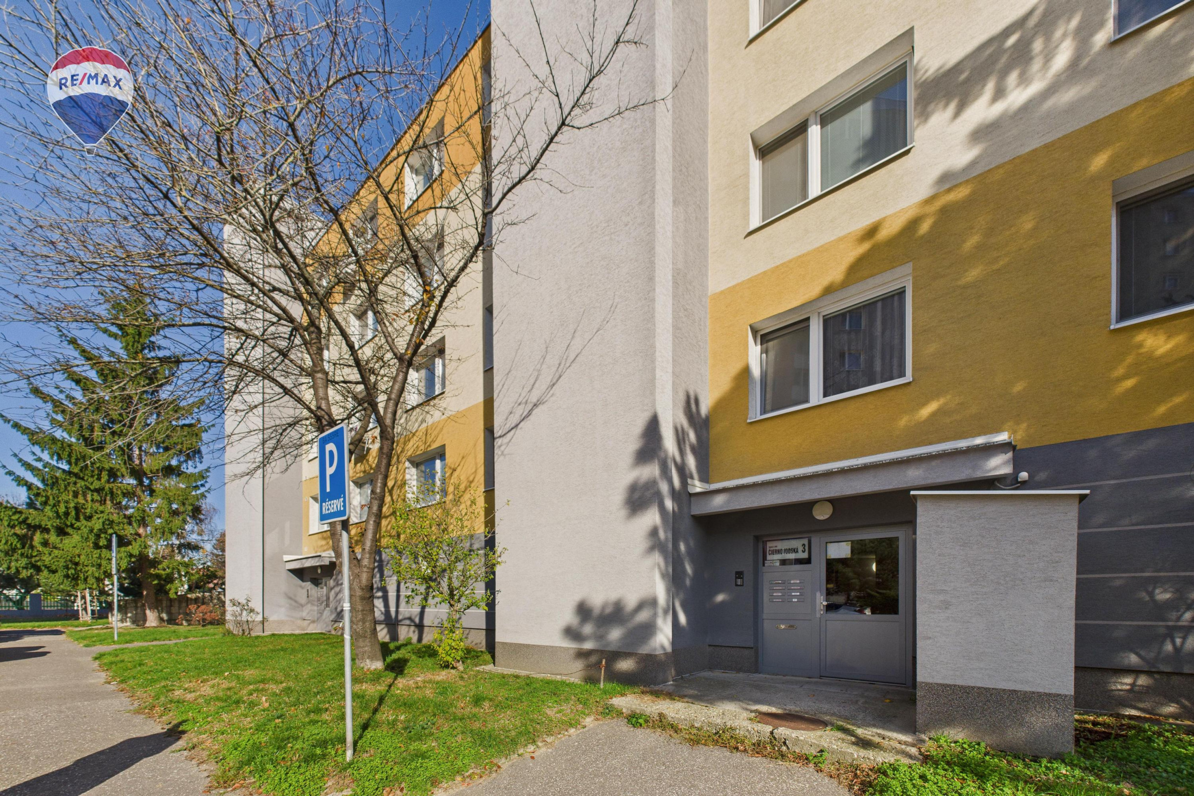 3-izb. byt - SKVELÁ DISPOZÍCIA - BA II - ČIERNOVODSKÁ UL.