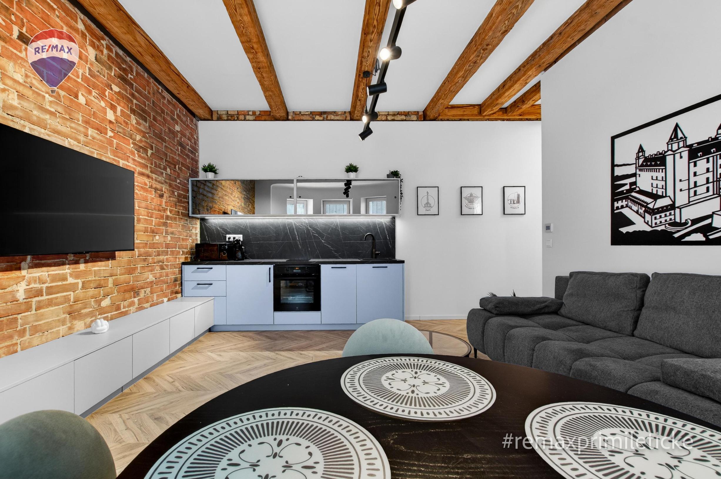 Novozrekonštruovaný 2-izbový byt v blízkosti centra