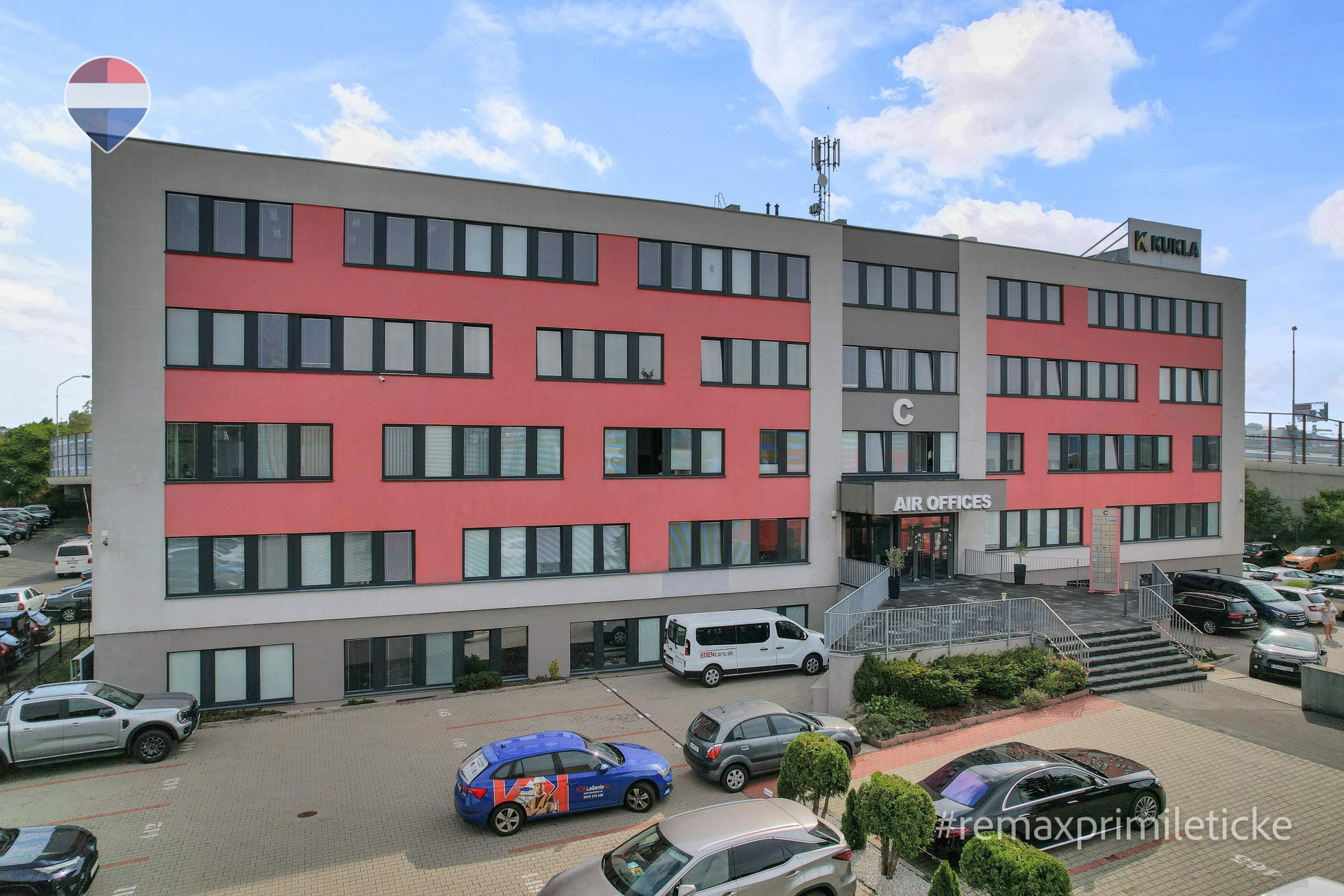 Priestranné kancelárske priestory 300 m² na prenájom | Pestovateľská ulica, Bratislava – Ružinov