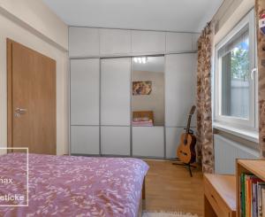 Na predaj veľkometrážny mezonet s terasou a garážou