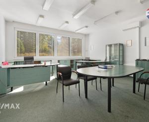 Výrobno - skladový areál na predaj v Myjave