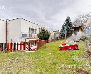 NOVÁ PONUKA - Na predaj priestranný rodinný dom priamo pod lesom