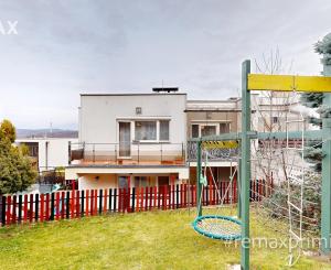 NOVÁ PONUKA - Na predaj priestranný rodinný dom priamo pod lesom