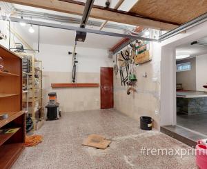 NOVÁ PONUKA - Na predaj priestranný rodinný dom priamo pod lesom