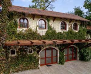 Na predaj exkluzívna usadlosť s nekonečnými možnosťami využitia!