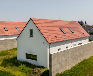 Moderný vidiecky dom v Topoľnici – bývanie i podnikanie v jednom!