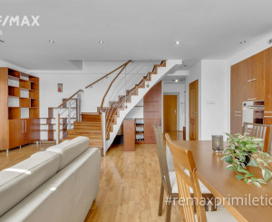 NA PREDAJ 3-izbový mezanín v Starom Meste pod hradom