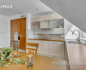 NA PREDAJ 3-izbový mezanín v Starom Meste pod hradom