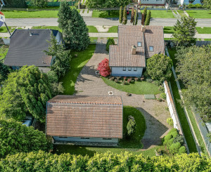 RODINNÝ DOM S VEĽKORYSÝM POZEMKOM 2987 m² – PÁC PRI CÍFERI