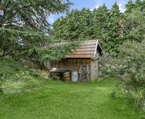 RODINNÝ DOM S VEĽKORYSÝM POZEMKOM 2987 m² – PÁC PRI CÍFERI