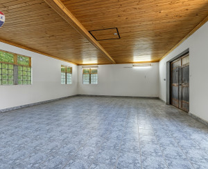 RODINNÝ DOM S VEĽKORYSÝM POZEMKOM 2987 m² – PÁC PRI CÍFERI