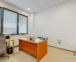 MODERNÝ LOGISTICKO-VÝROBNÝ AREÁL S VÝNIMOČNOU DOSTUPNOSŤOU