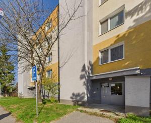 3-izb. byt - SKVELÁ DISPOZÍCIA - BA II - ČIERNOVODSKÁ UL.