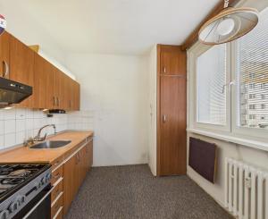 3-izb. byt - SKVELÁ DISPOZÍCIA - BA II - ČIERNOVODSKÁ UL.