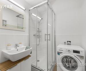 NA PRENÁJOM 1-izbový byt v Slnečniciach