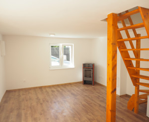 PREDAJ: Chata celoroč. obyv.3-izb.,62m2,poz. 177m2,Súkromie,Zaskl.terasa,Bratislava/Vajnorské jazerá