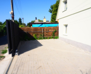 PREDAJ: Chata celoroč. obyv.3-izb.,62m2,poz. 177m2,Súkromie,Zaskl.terasa,Bratislava/Vajnorské jazerá