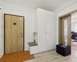 3-izbový byt, 74m2, loggia, klimatizácia, Eisnerova ulica