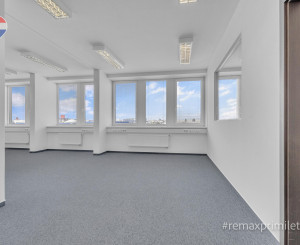 Priestranné kancelárske priestory 300 m² na prenájom | Pestovateľská ulica, Bratislava – Ružinov