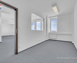 Priestranné kancelárske priestory 300 m² na prenájom | Pestovateľská ulica, Bratislava – Ružinov