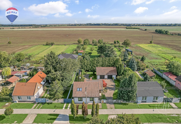 RODINNÝ DOM S VEĽKORYSÝM POZEMKOM 2987 m² – PÁC PRI CÍFERI