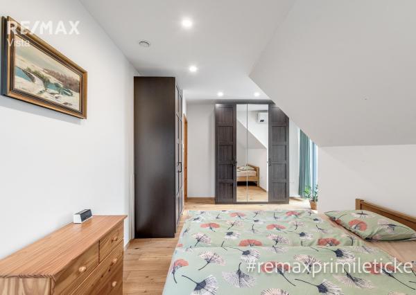 Na predaj moderný pasívny drevodom pod lesom