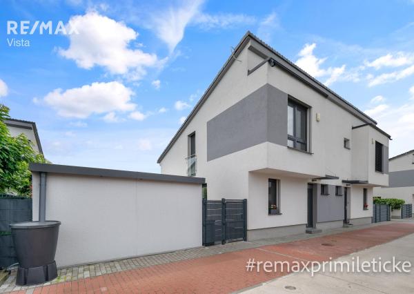 Predané - Moderný 4 izb dom v Bratislave - spojenie prírody s mestom