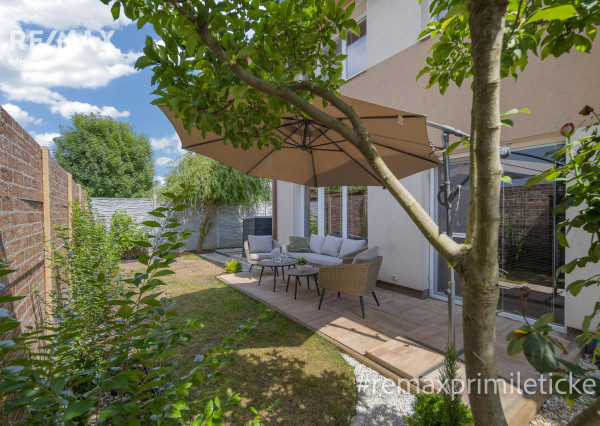 KRÁSNE RODINNÉ BÝVANIE V SÚKROMÍ - ROVINKA, Riečna ul.