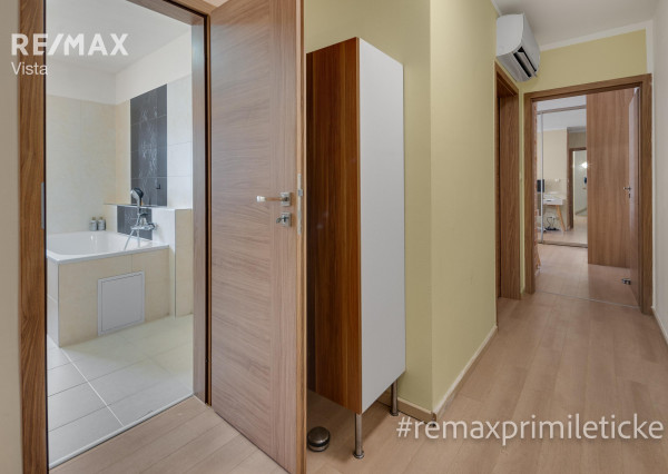 KRÁSNE RODINNÉ BÝVANIE V SÚKROMÍ - ROVINKA, Riečna ul.