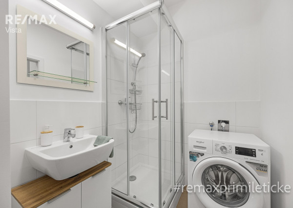 Prenajaté - Na prenájom 1-izbový byt v Slnečniciach – komfortný s vlastnou predzáhradkou