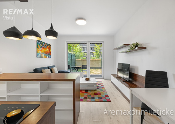 Prenajaté - Na prenájom 1-izbový byt v Slnečniciach – komfortný s vlastnou predzáhradkou