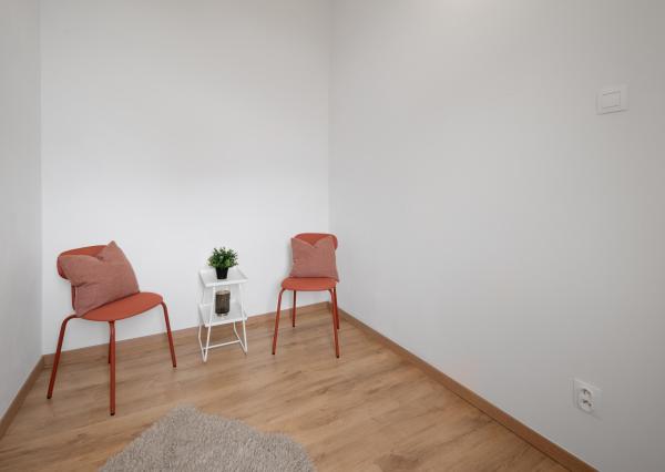 Prenajaté - Na prenájom priestranný 2,5 izb byt v atraktívnej časti Ružinova - pokojné bývanie s dvorom plným zelene