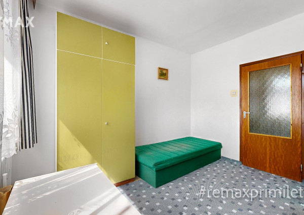 Predané - Na predaj 2-izbový byt - kľudné bývanie s výbornou občianskou vybavenosťou