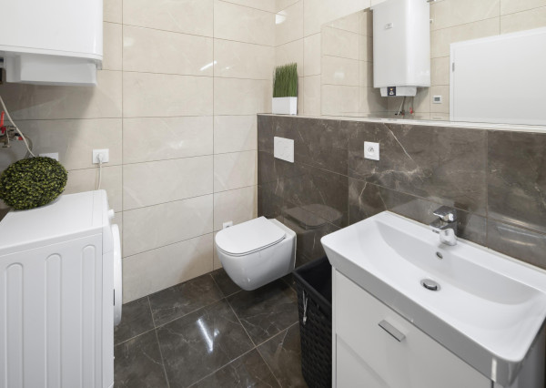 Prenajaté - Na prenájom 2-izb byt v novostavbe s parkovacím státím