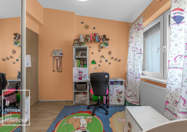 Na predaj veľkometrážny mezonet s terasou a garážou