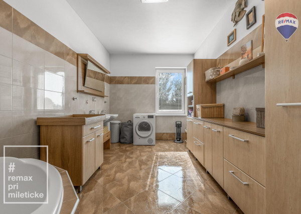 Na predaj veľkometrážny mezonet s terasou a garážou