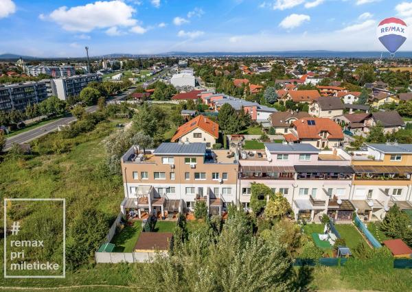 Na predaj veľkometrážny mezonet s terasou a garážou