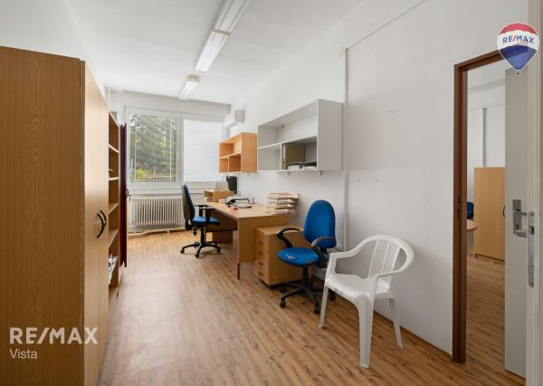 Výrobno - skladový areál na predaj v Myjave