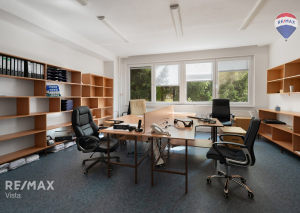 Výrobno - skladový areál na predaj v Myjave