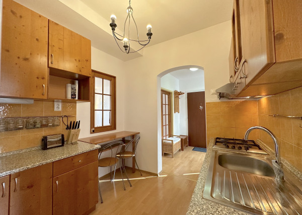 PRENÁJOM - 2,5izb. byt - Nám. M. Benku, BA I, voľný ihneď