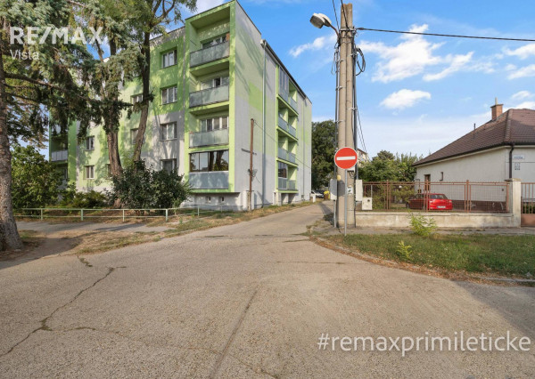 Prenajaté - Na prenájom čerstvo zrekonštruovaný 3-izb byt v Trnave na ulici Tamaškovičova – 85 m²