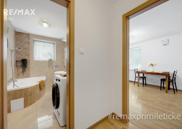 Prenajaté - Na prenájom rohový 2-izb v tichej lokalite pri parku a so všetkým po ruke