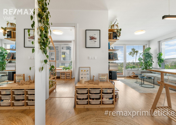 PREDAJ 2-IZB. BYT AJ S PARKOVANÍM - UL. PRI HRÚBEJ LÚKE