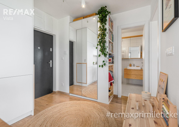 PREDAJ 2-IZB. BYT AJ S PARKOVANÍM - UL. PRI HRÚBEJ LÚKE